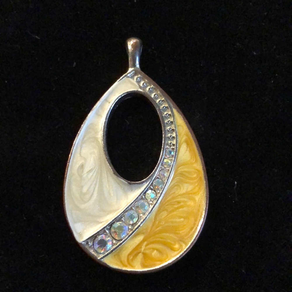 KC Kenneth Cole Silver Tone Teardrop Swirled Enameled Pendant